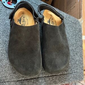 Plakton Suede Slip On Clogs Woman sz 40=9 USA Nwot